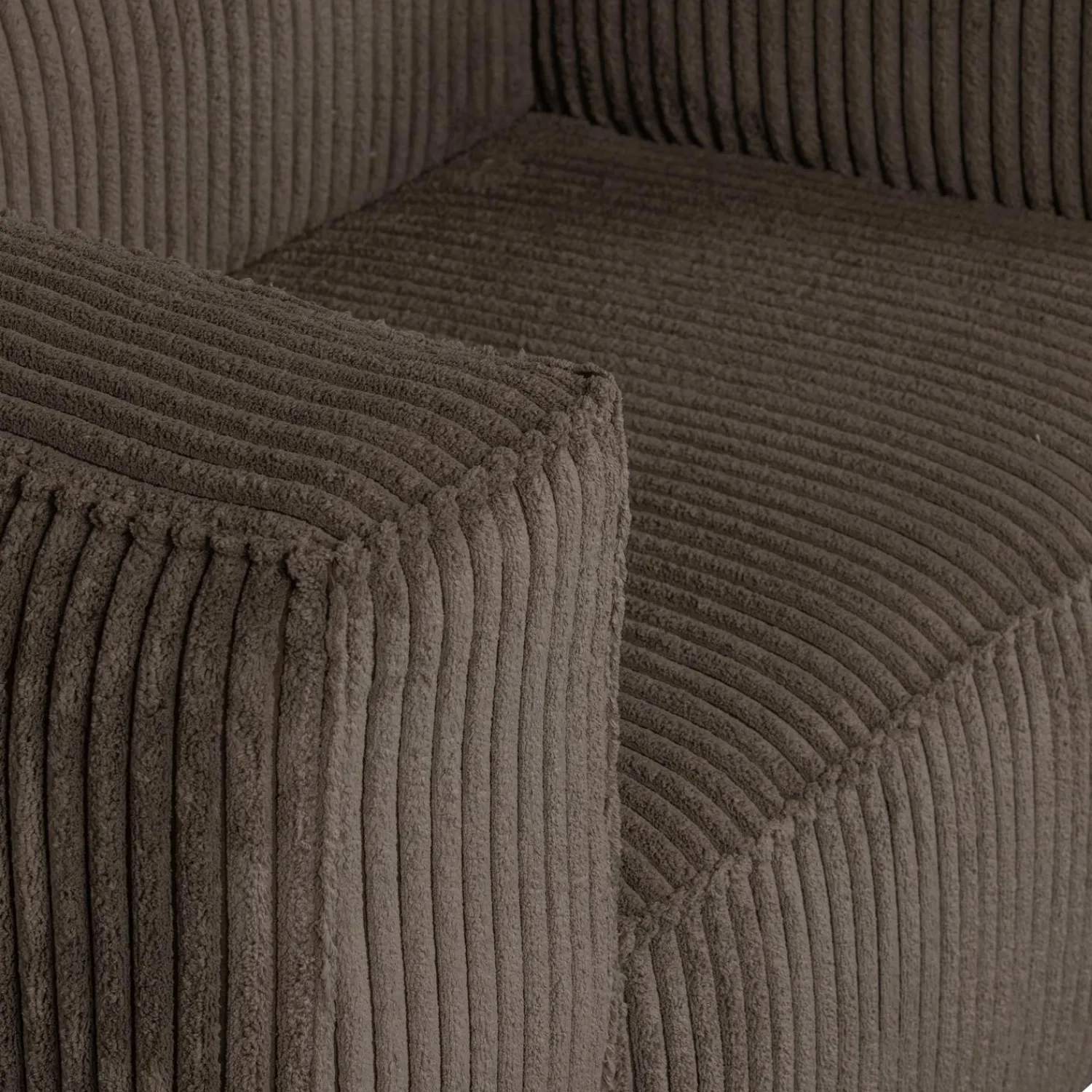 New WOOOD Bean fauteuil ribstof Mud