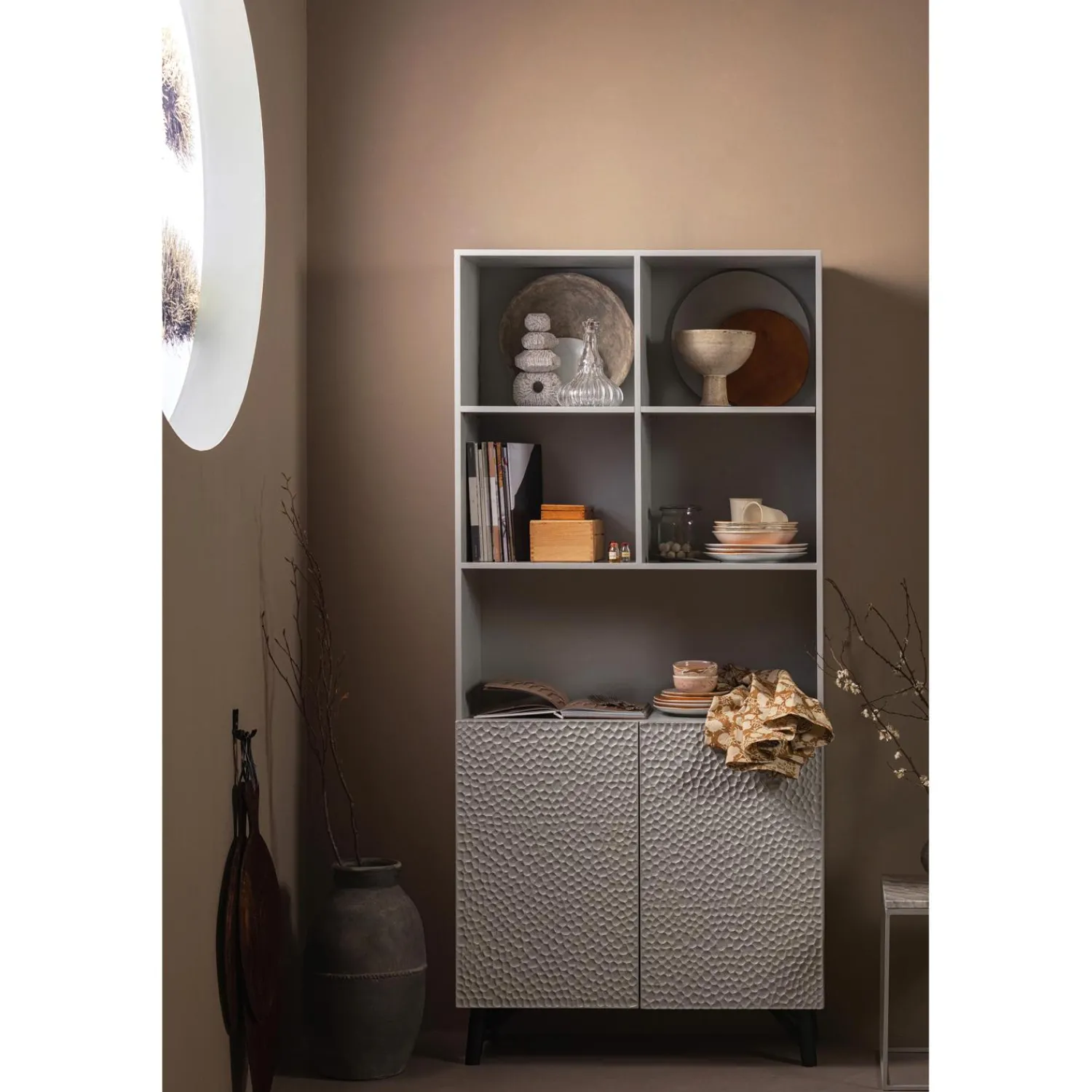 Online WOOOD Carved Organic 2-deurs opbergkast mist