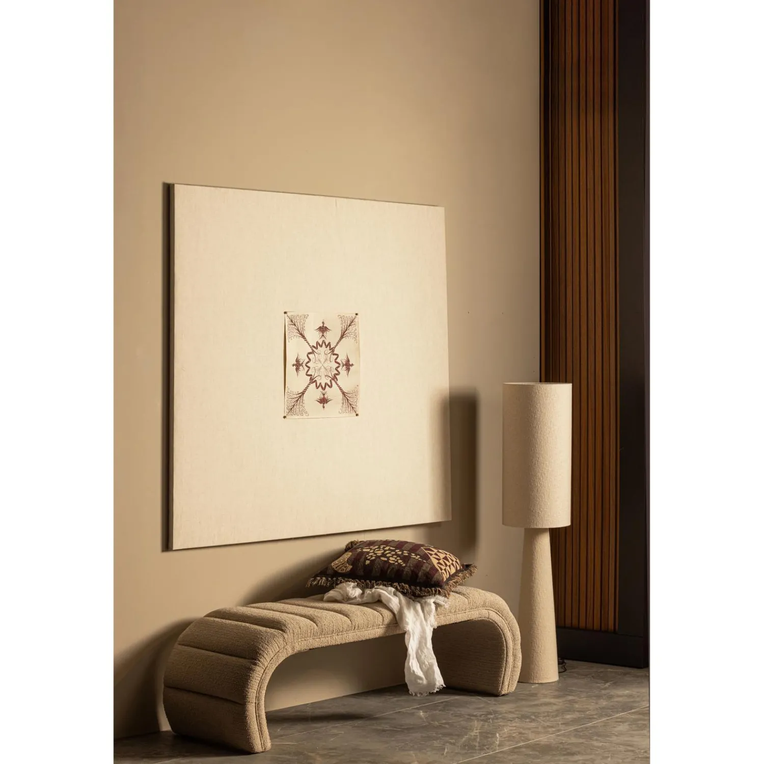 Hot WOOOD Loft vloerlamp metaal/bouclé 130xø30 cm Naturel