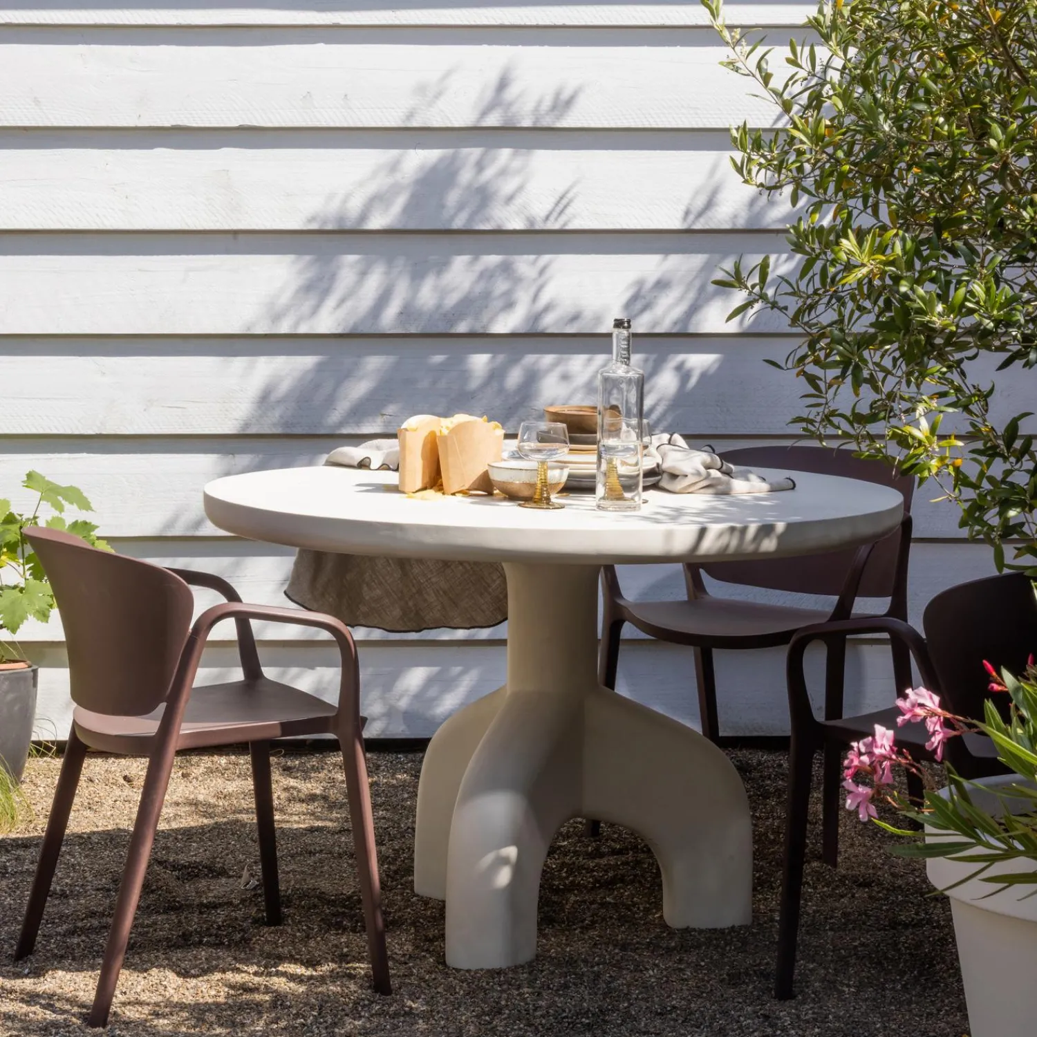 Clearance WOOOD Luno tuintafel rond ø120 cm vezelversterkte polymeer naturel