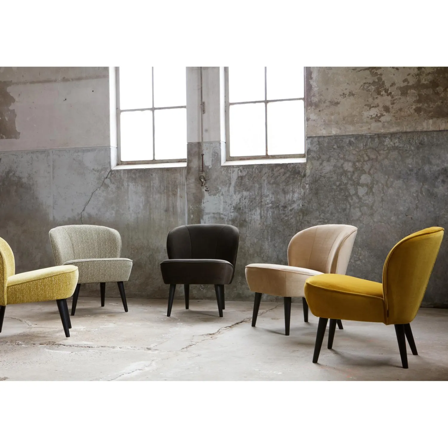 Outlet WOOOD Sara fauteuil velvet oud Roze