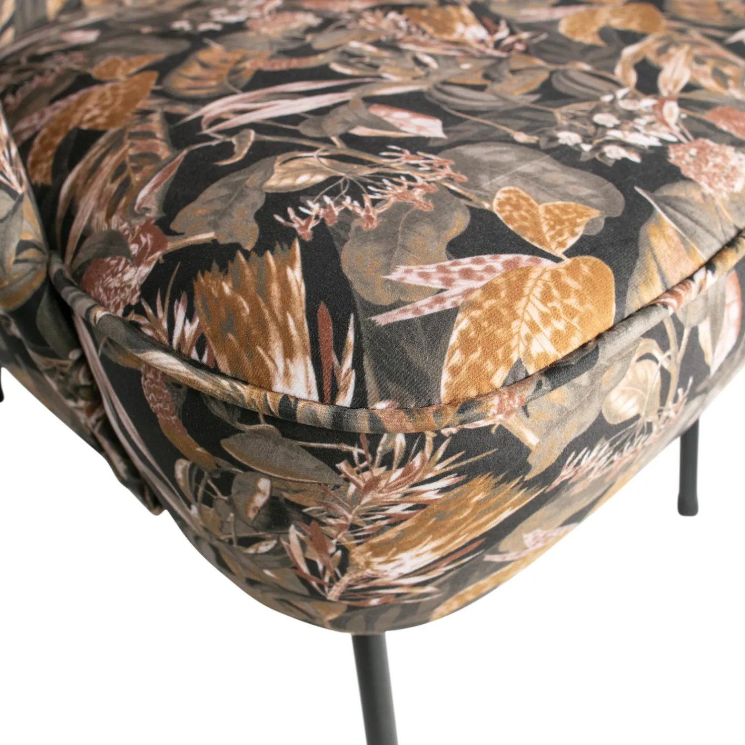 Best WOOOD Vogue fauteuil velvet Bouquet zwart